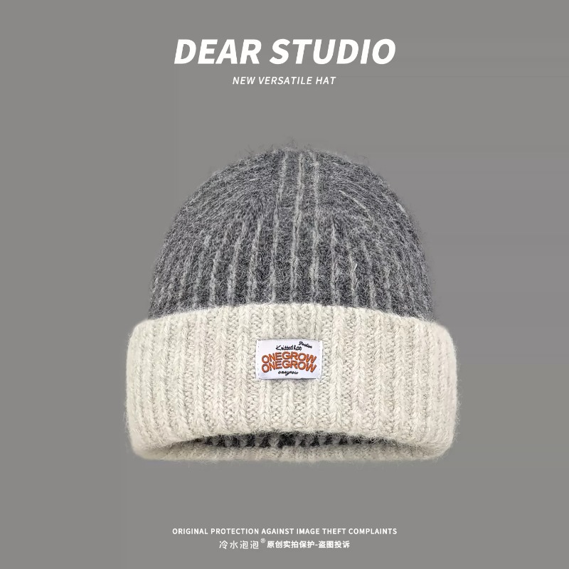 หมวกบีนนี่ถักลายทางสำหรับผู้หญ - Beanie Cuffed Knit บทวิจารณ์และราคา